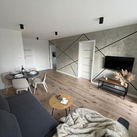 カトヴィツェPrzestronny Apartament 5 Min Od Centrum Katowic.アパートメント エクステリア 写真