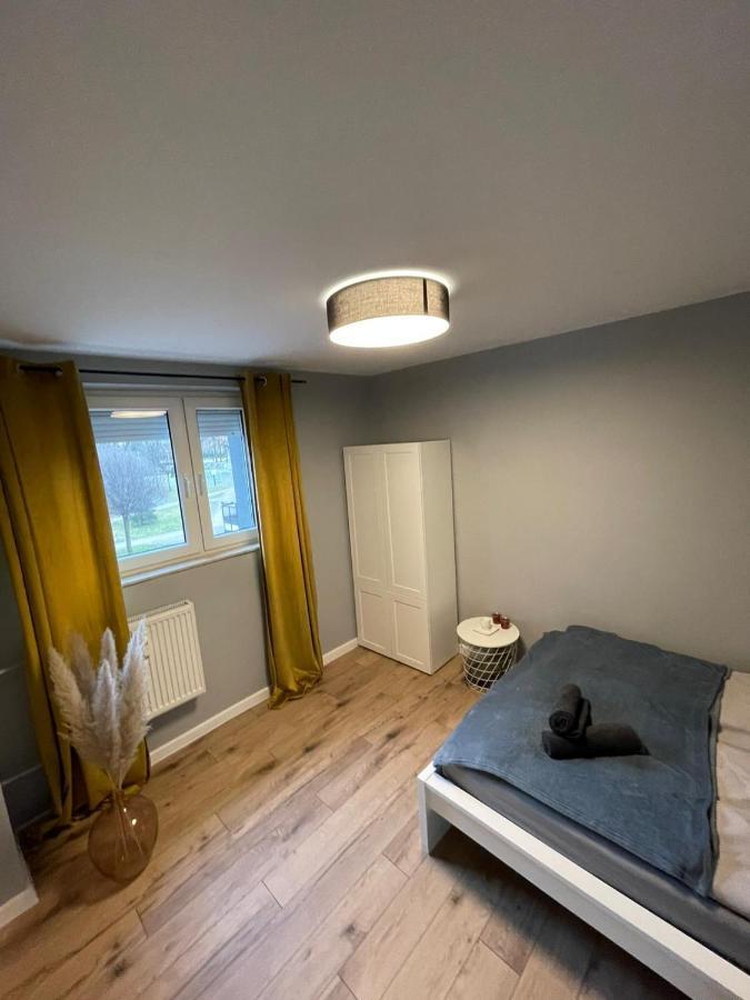 カトヴィツェPrzestronny Apartament 5 Min Od Centrum Katowic.アパートメント エクステリア 写真